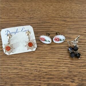 Vintage Screw Back Earrings Bundle. Silver & Gold Toned.